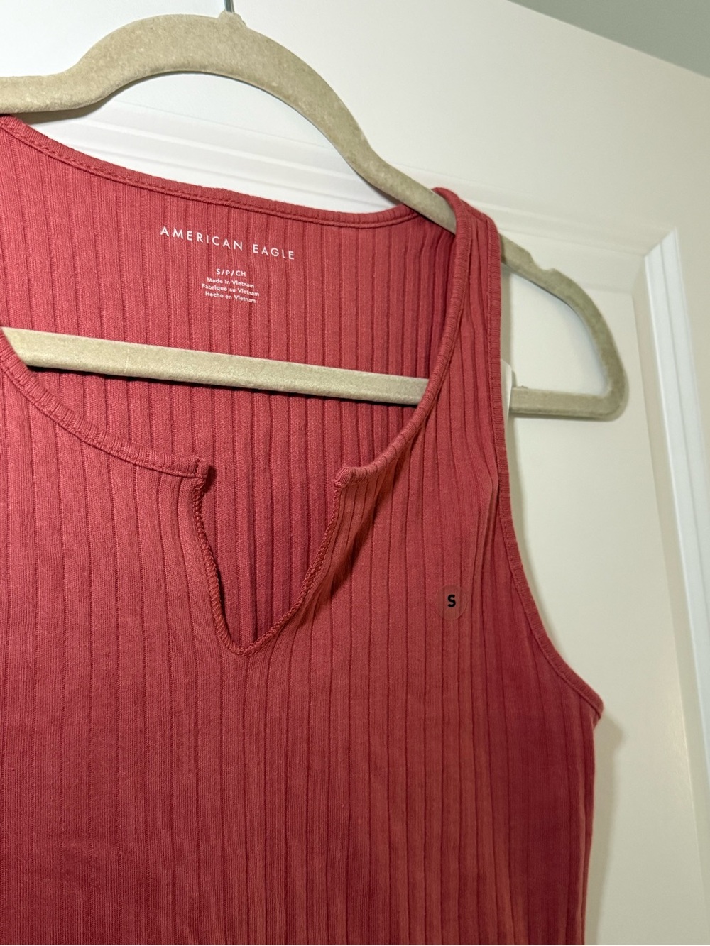 American Eagle Ribbed Notch-Neck Tank Top - Rust Red - Picture 2 of 3